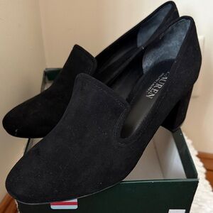 Women's Ralph Lauren Jenifer Black suede pumps. Sz 8.5B